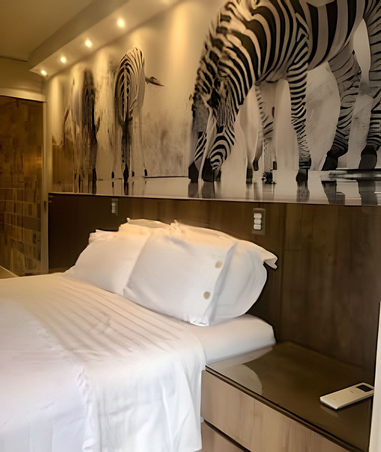 Studio Zebra 122.