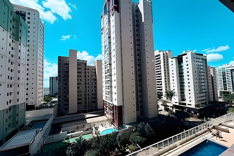 S4 Hotel • 4 hóspedes • Ar + metrô + lazer
