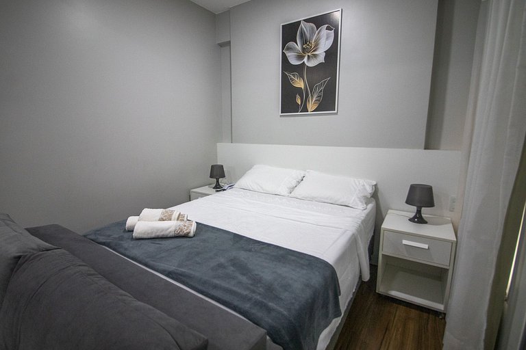 S4 Hotel • 4 hóspedes • Ar + metrô + lazer